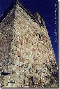 Torre-iglesia de Mezquetillas (22KB)