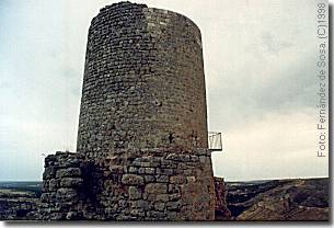 Atalaya de Uxama (14KB)