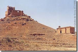 Castillo de La Raya y Ermita de Nta. Sra. de la Torre (15KB)